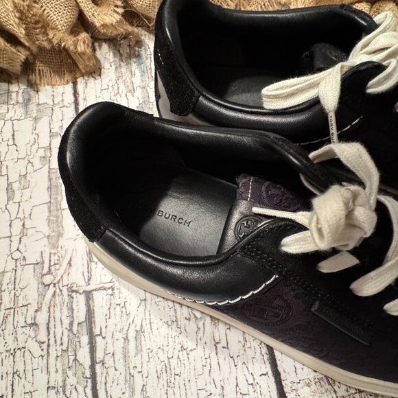 NWOT Womens Tory Burch Sneakers Black Fabric Texture 9 - Picture 3 of 6